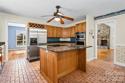 16631 Harbor View Road, Charlotte, NC 28278 - Photo 8