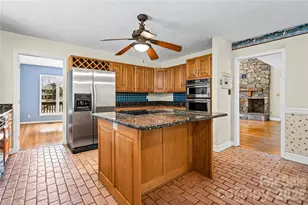 16631 Harbor View Rd, Charlotte, NC 28278 - Photo 8