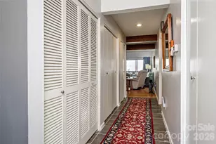 8 Lakemoor Ln, Hendersonville, NC 28739 - Photo 6