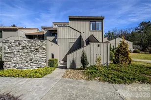 8 Lakemoor Ln, Hendersonville, NC 28739 - Photo 2