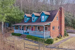 126 Wild Flower Cove Dr, Swannanoa, NC 28778 - Photo 2