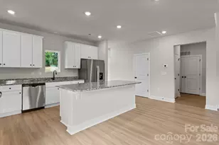 3613 Narrow Ln, Charlotte, NC 28215 - Photo 4