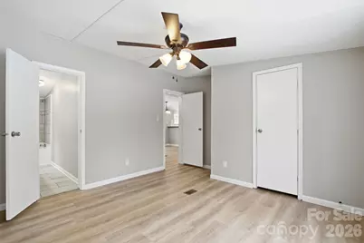 517 Ridgeway Place SW, Lenoir, NC 26845 - Photo 32