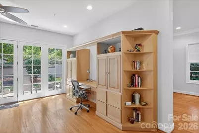 306 Wendover Heights Circle, Charlotte, NC 28211 - Photo 16