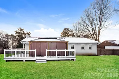 305 Camelot Drive, Statesville, NC 28625 - Photo 16