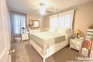 606 E Carpenter St, Dallas, NC 28034 - Photo 8