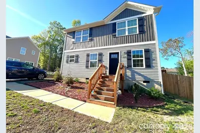 606 E Carpenter Street, Dallas, NC 28034 - Photo 1