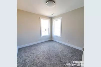 606 E Carpenter Street, Dallas, NC 28034 - Photo 6