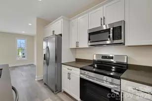 31 Elkwood Ave, Asheville, NC 28804 - Photo 2