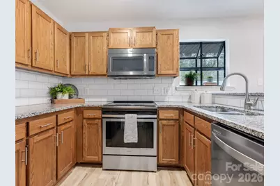 9453 Kings Falls Drive, Charlotte, NC 28210 - Photo 8