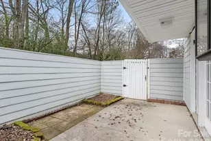 9453 Kings Falls Dr, Charlotte, NC 28210 - Photo 12