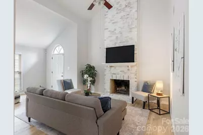 9453 Kings Falls Drive, Charlotte, NC 28210 - Photo 4