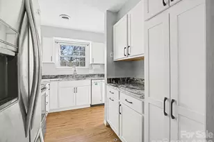 1409 Kensington Rd, Hendersonville, NC 28791 - Photo 10