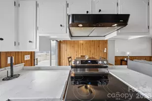 1406 Meandering Ln, Lincolnton, NC 28092 - Photo 4