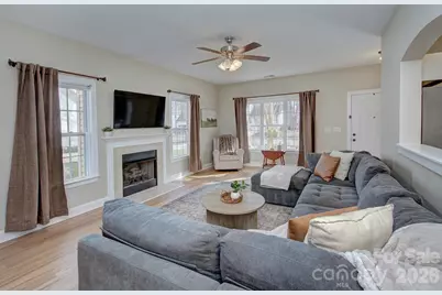 15819 Robins Way, Huntersville, NC 28078 - Photo 2