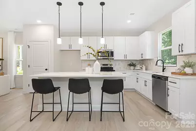 4015 Oakdale Road, Charlotte, NC 28216 - Photo 6
