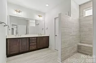 4184 Crk Brg Cir, Charlotte, NC 28213 - Photo 6