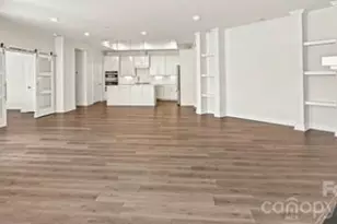 4184 Crk Brg Cir, Charlotte, NC 28213 - Photo 4