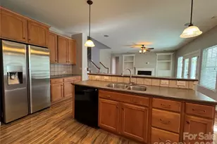 4102 Barclay Forest Dr, Charlotte, NC 28213 - Photo 14