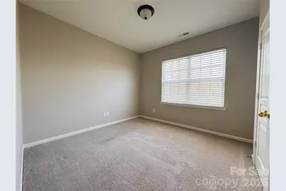 4102 Barclay Forest Drive, Charlotte, NC 28213 - Photo 36