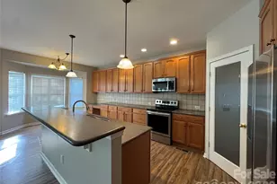 4102 Barclay Forest Dr, Charlotte, NC 28213 - Photo 12