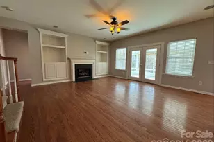 4102 Barclay Forest Dr, Charlotte, NC 28213 - Photo 8