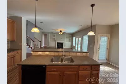 4102 Barclay Forest Drive, Charlotte, NC 28213 - Photo 10