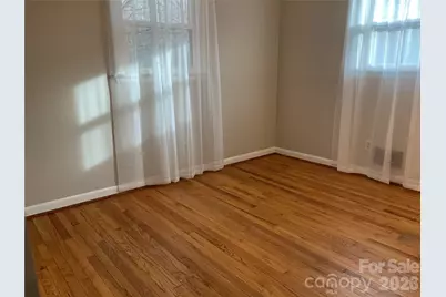 2132 14th Avenue Drive NE, Hickory, NC 28601 - Photo 8