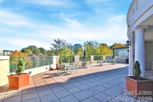 300 W 5th St, Charlotte, NC 28202 - Photo 34