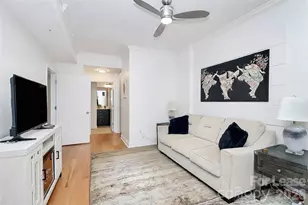 300 W 5th St, Charlotte, NC 28202 - Photo 8