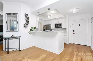 300 W 5th St, Charlotte, NC 28202 - Photo 4