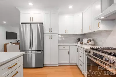 5113 Seacroft Road, Charlotte, NC 28210 - Photo 8