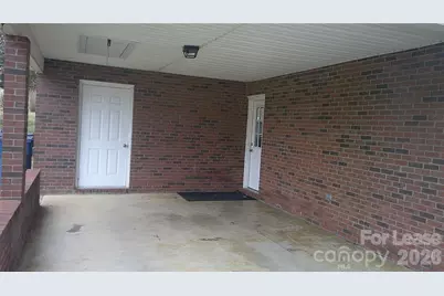 3310 39th Avenue Court NE, Hickory, NC 28601 - Photo 2