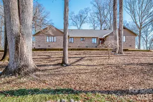 114 Old Mine Rd, Mount Holly, NC 28120 - Photo 2