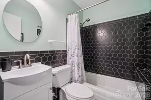 623 Owensby Rd, Hendersonville, NC 28792 - Photo 18