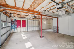 623 Owensby Rd, Hendersonville, NC 28792 - Photo 36