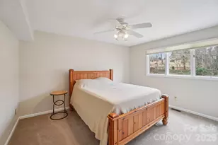 623 Owensby Rd, Hendersonville, NC 28792 - Photo 16