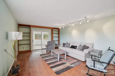 623 Owensby Road, Hendersonville, NC 28792 - Photo 8