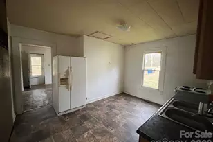 1021 Old Charlotte Rd, Statesville, NC 28677 - Photo 12