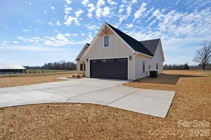 1586 Pleasant Grove Church Rd, Crouse, NC 28033 - Photo 4