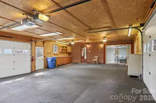 10 S Oak Forest Dr, Asheville, NC 28803 - Photo 22