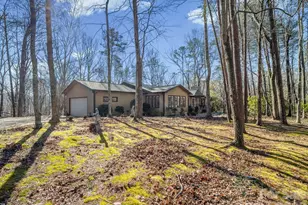 423 Mountain View Dr, Columbus, NC 28722 - Photo 2