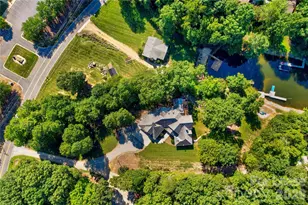 111 Farmington Ln, Mooresville, NC 28117 - Photo 2