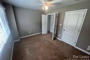 1336 Green Oaks Ln, Charlotte, NC 28205 - Photo 10