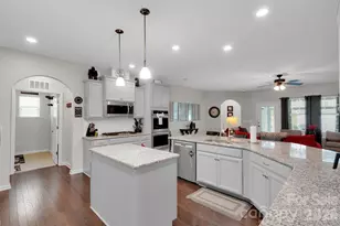 379 Kentmere Ln, Lake Wylie, SC 29710 - Photo 2