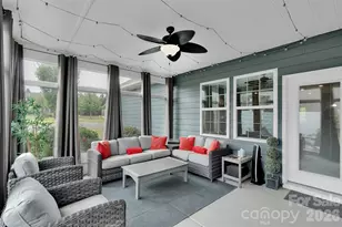 379 Kentmere Ln, Lake Wylie, SC 29710 - Photo 4