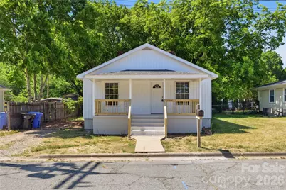 92 Spencer Avenue, Mooresville, NC 28115 - Photo 1
