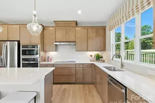 459 Nash St, Fort Mill, SC 29715 - Photo 6