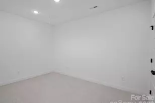 1220 N Sharon Amity Rd, Charlotte, NC 28211 - Photo 16