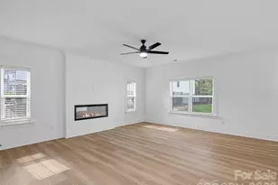 1220 N Sharon Amity Rd, Charlotte, NC 28211 - Photo 10